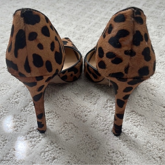Jessica Simpson Leopard Pumps with 4” Heel, Size 7.5 - Picture 3 of 4